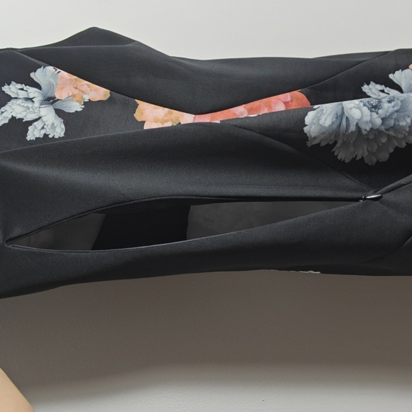 FANTAIST Floral Sleeveless Dress - Black and Multi Size Medium - Picture 14 of 16